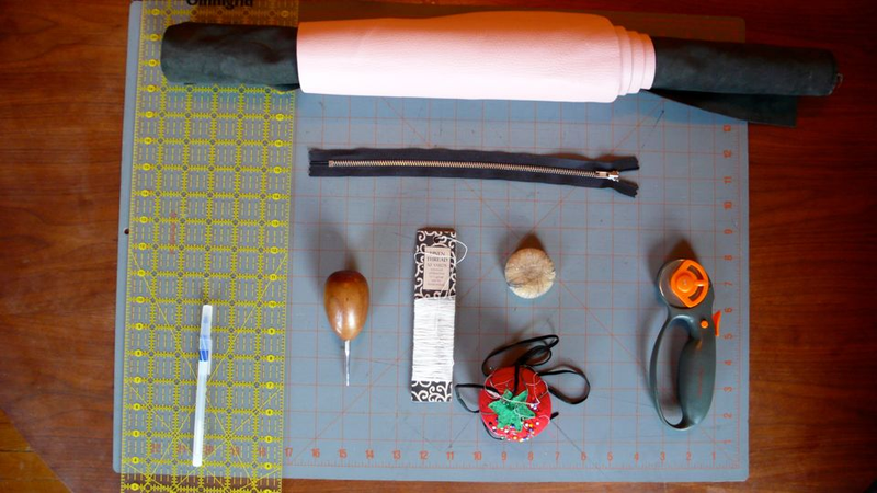 Illustration for article titled This Awesome Purse Is Incredibly Easy To Make (Here's How!)